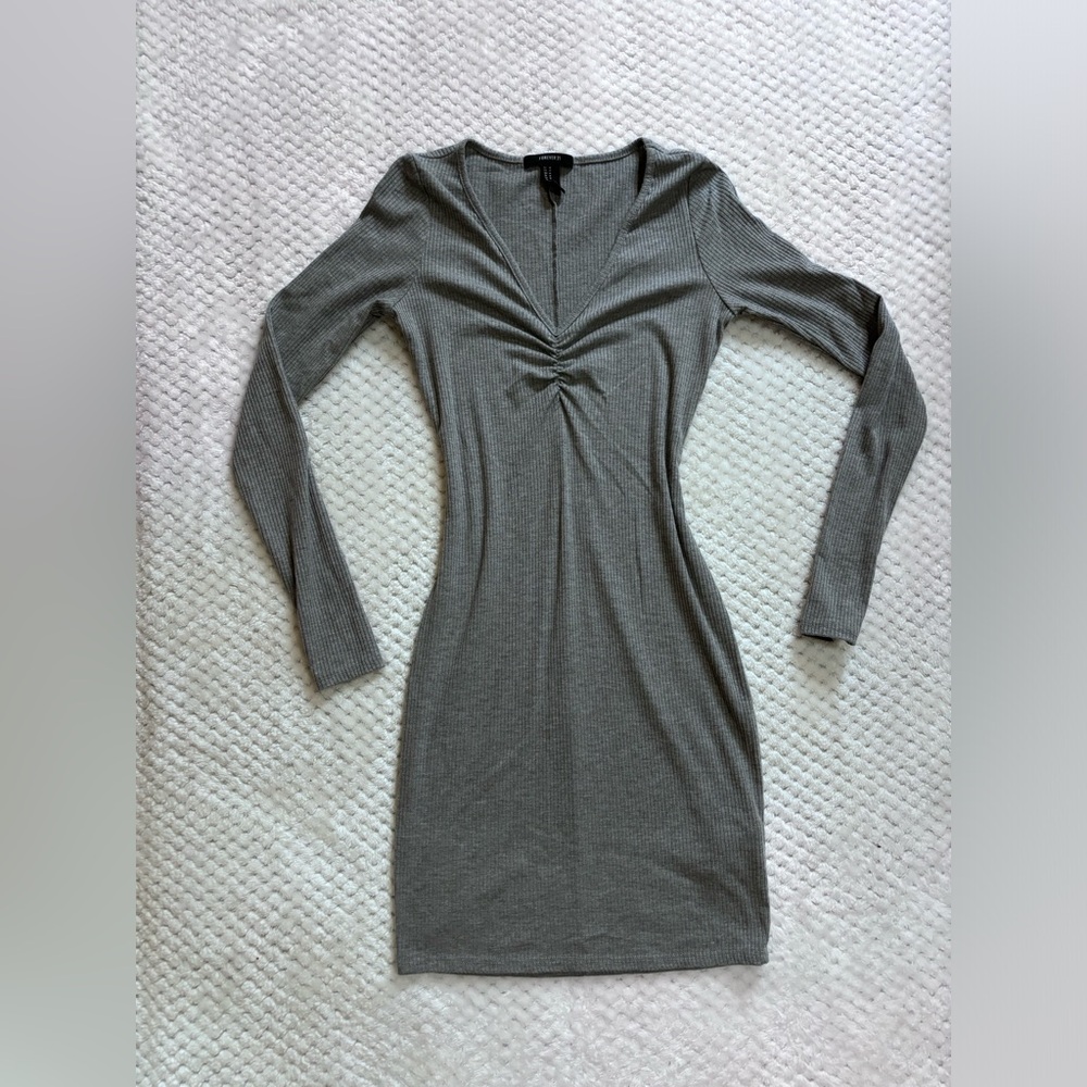 Forever 21 Gray Ruched Long Sleeve Dress